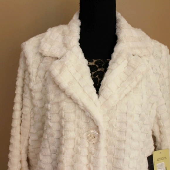 NWT Multiples White Faux Fur Jacket - Picture 4 of 8